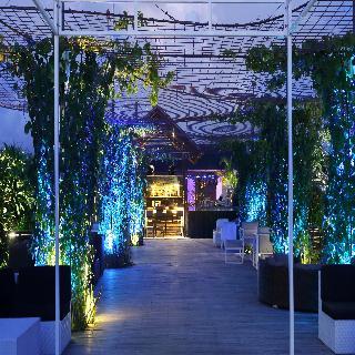 Prani Legian Hotel Luaran gambar
